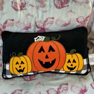 Pumpkin patch pillow